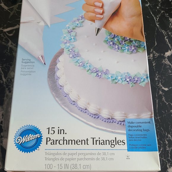 Wilton 15" Parchment Triangles - 100 count pkg - Picture 1 of 3